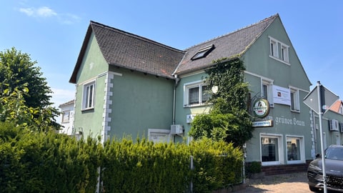 ehemalige Gastwirtschaft und Pension "Zum Grünen Baum" in Zschepplin
