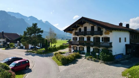 Historischer Gasthof in Inzell – Einzigartige Lage und großes Potenzial