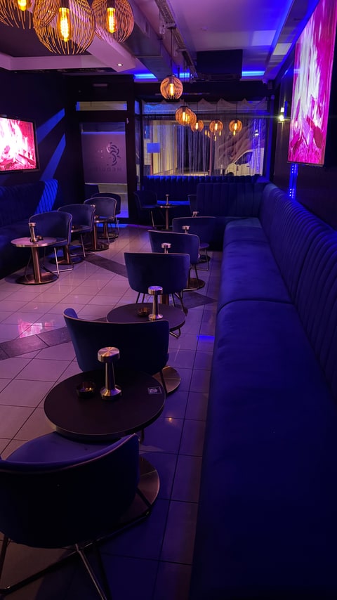 Moderne Shisha Lounge / Bar in Offenbach – komplett eingerichtet gegen Abstand abzugeben